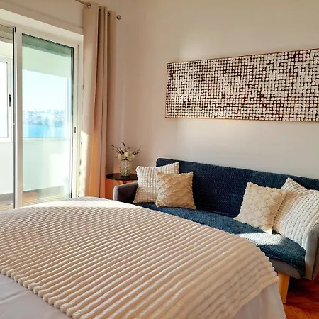 Flat In Cacilhas - Lisbon Stunning River Views * Almada