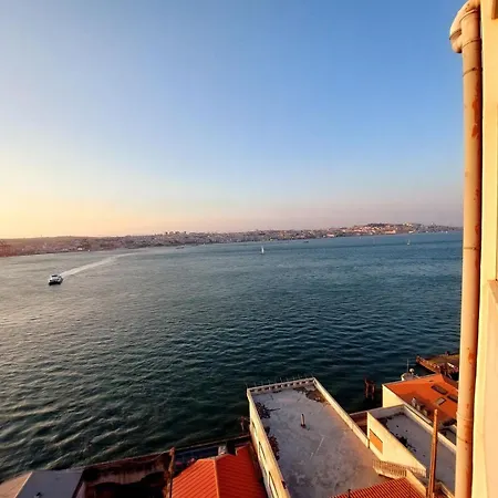 Flat In Cacilhas - Lisbon Stunning River Views
