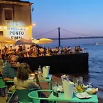 Flat In Cacilhas - Lisbon Stunning River Views