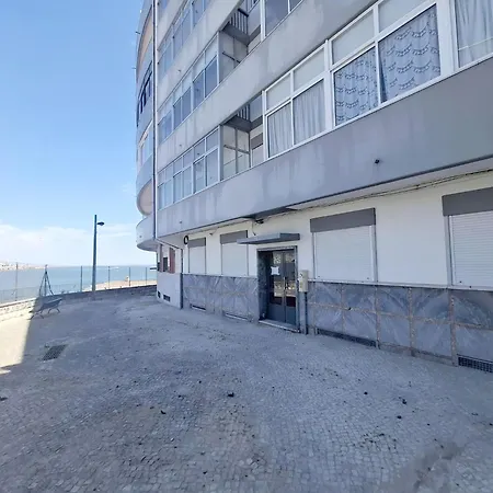 Flat In Cacilhas - Lisbon Stunning River Views Almada