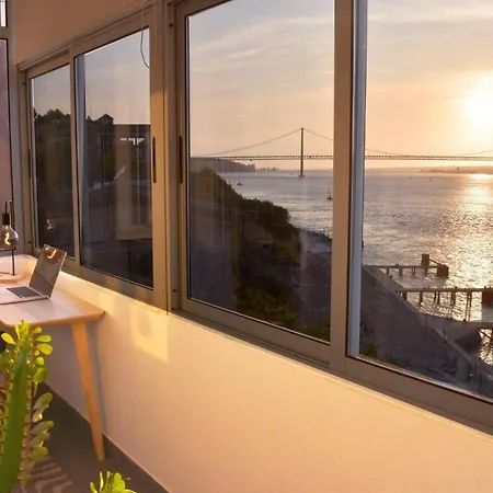 Flat In Cacilhas - Lisbon Stunning River Views Almada