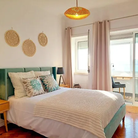 Flat In Cacilhas - Lisbon Stunning River Views Apartamento