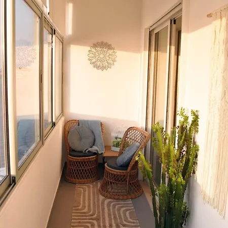 Flat In Cacilhas - Lisbon Stunning River Views *