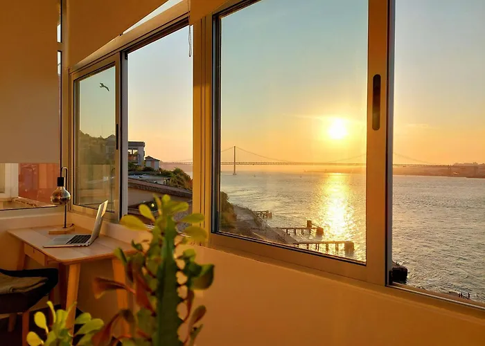 Flat In Cacilhas - Lisbon Stunning River Views Almada