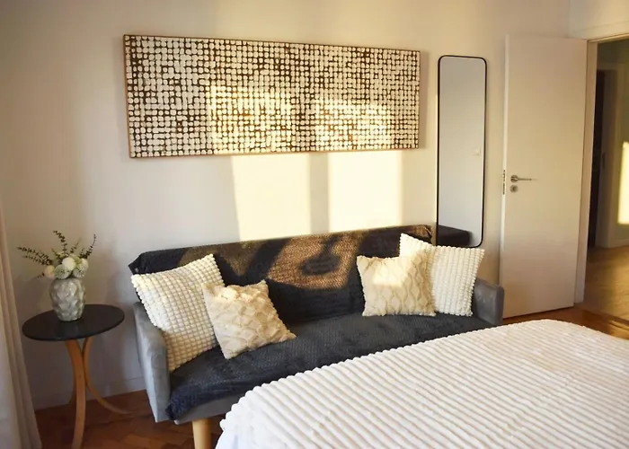 Flat In Cacilhas - Lisbon Stunning River Views Daire