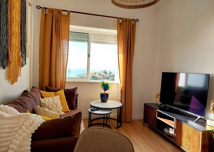 Daire Flat In Cacilhas - Lisbon Stunning River Views