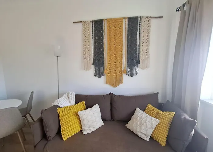 Daire Flat In Cacilhas - Lisbon Stunning River Views *