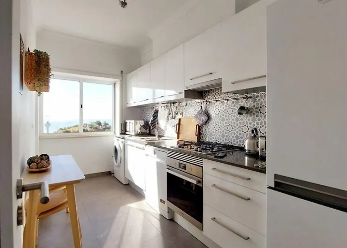 Flat In Cacilhas - Lisbon Stunning River Views *