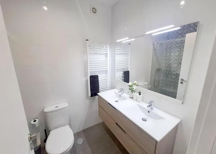 Flat In Cacilhas - Lisbon Stunning River Views * Almada